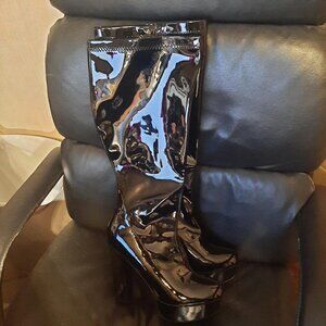 NEW ! Women Knee High Pattern Leather Boot Black Size 9